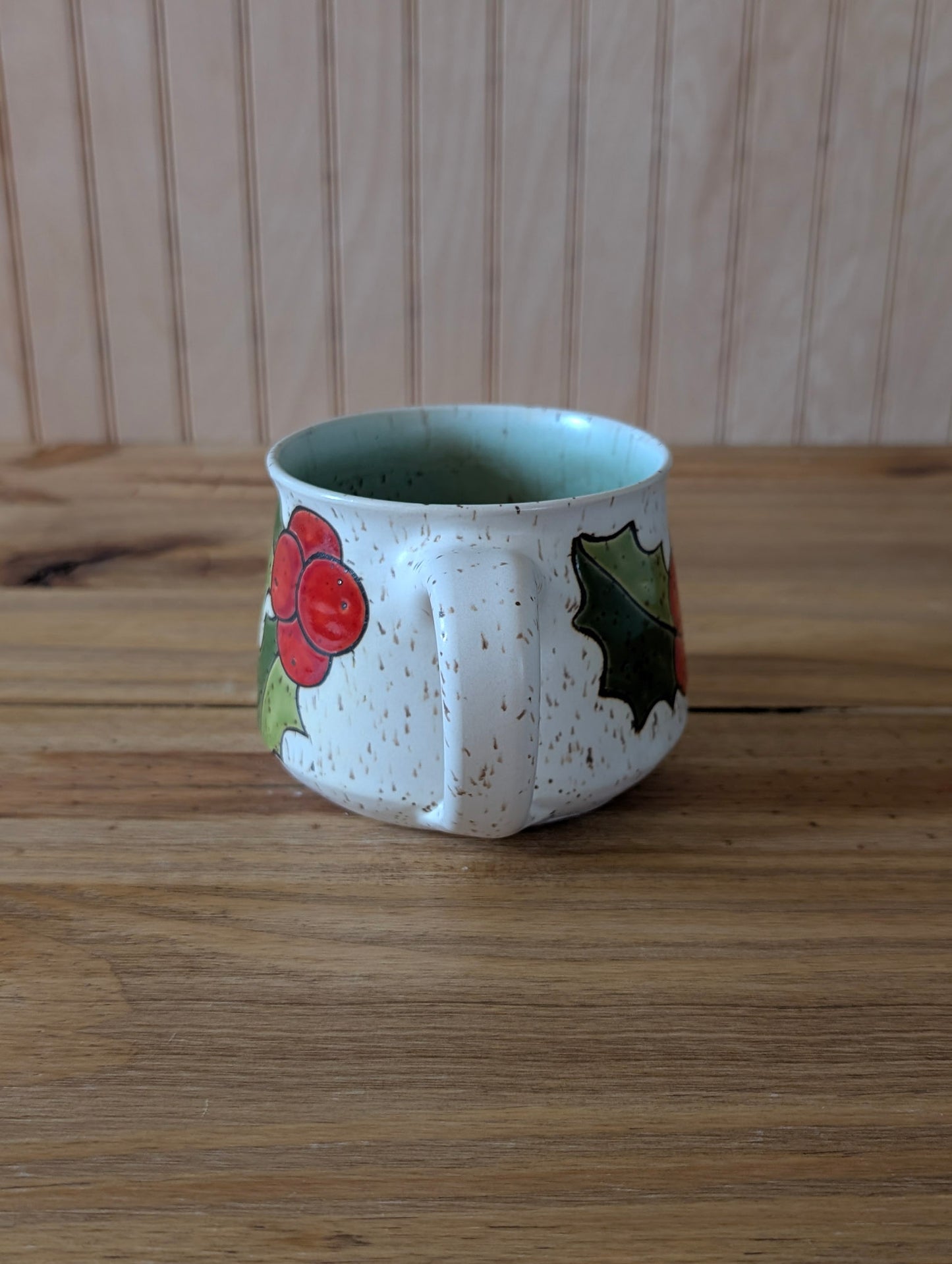 holly mug 3