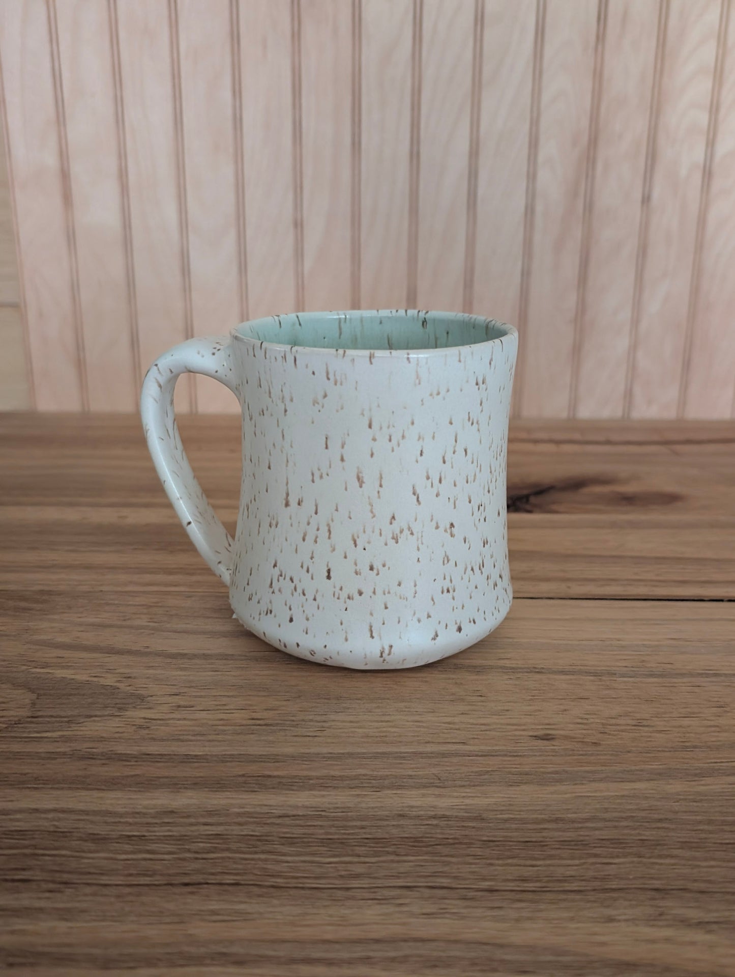 Christmas snail mug 1