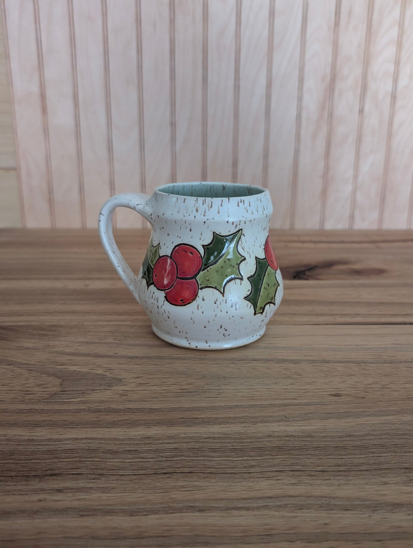 holly mug ribbed 2