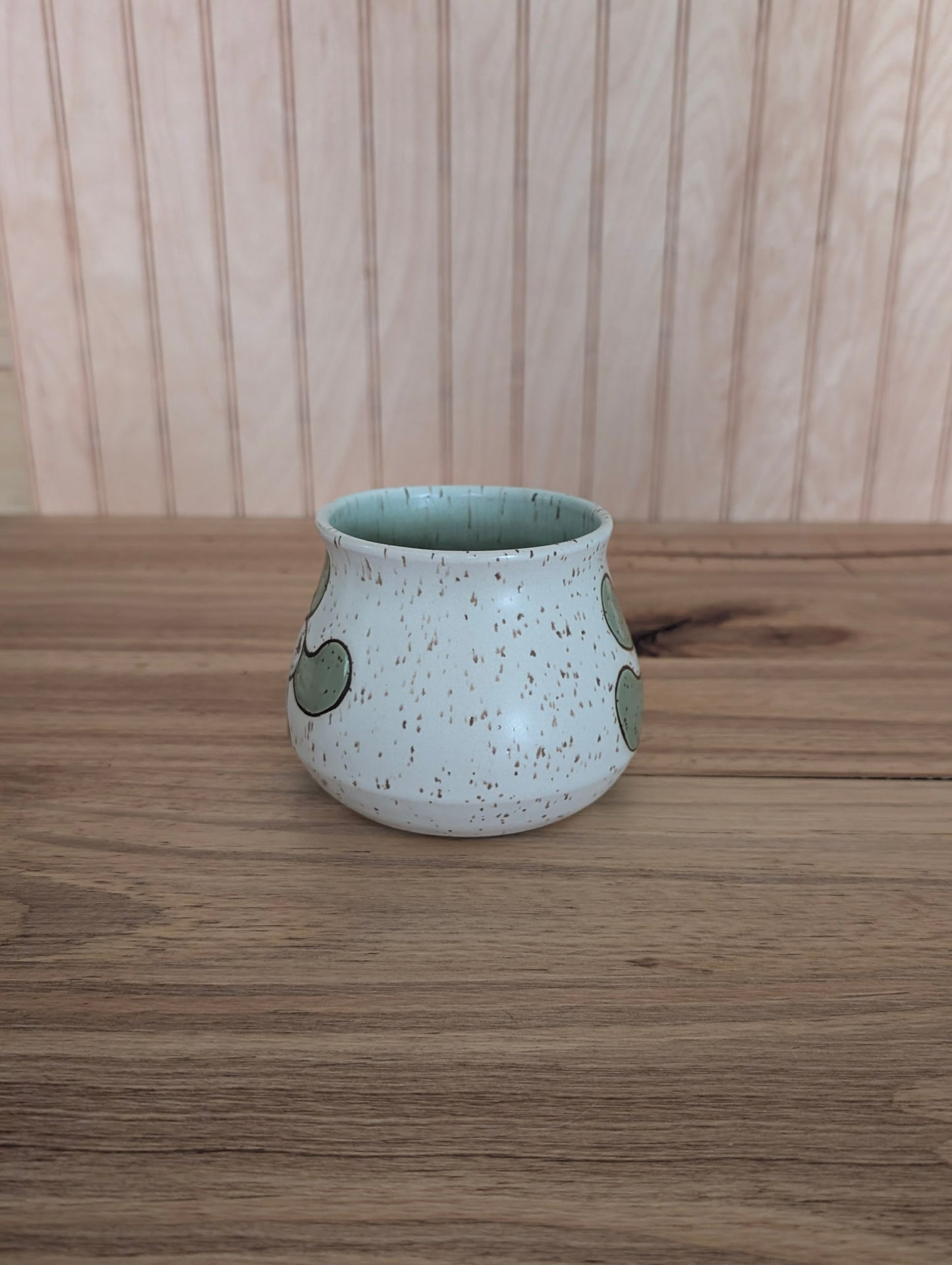mistletoe mug shortie