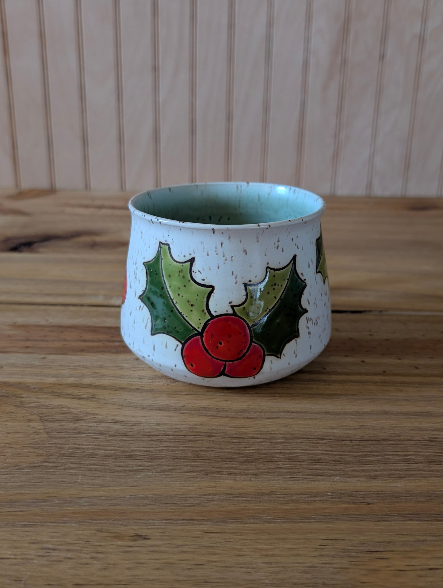 holly mug 3